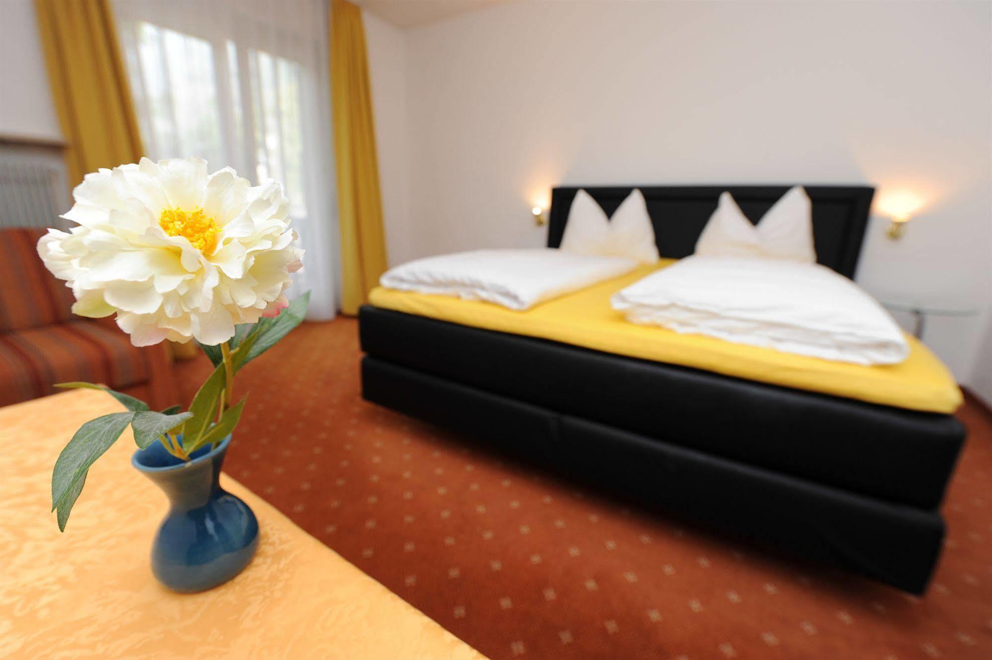 Hotel Pension Schweitzer سيلاندرو المظهر الخارجي الصورة